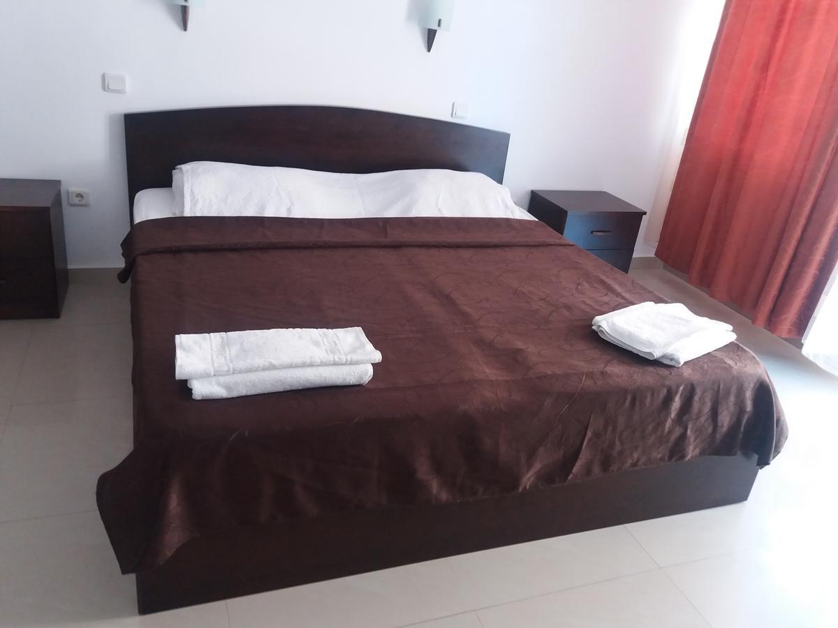 Hotel Prestige Costinesti Bagian luar foto